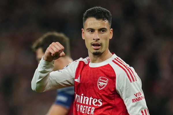 马丁内利补射建功助枪手欧冠两连胜 豪言剑指所有冠军