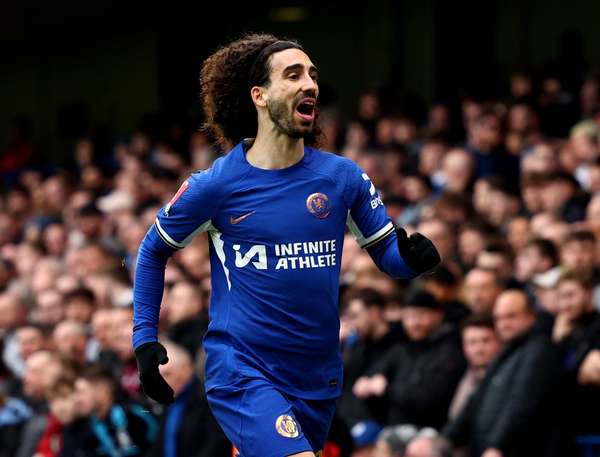 蓝军新援闪耀双红会 库库雷利亚盛赞年轻队友