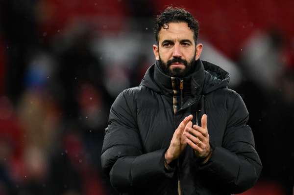 阿莫林揭秘曼联执教心路：低谷中感受全队支持是前行动力