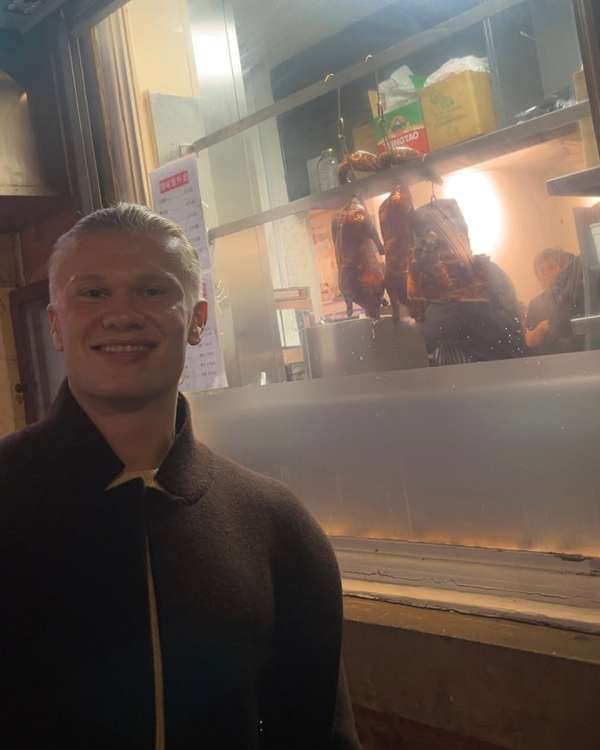 哈兰德中餐馆点单引热议 餐厅顺势推出"特别款套餐"